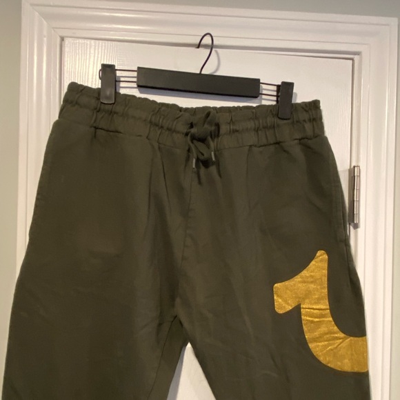 True Religion Size M Horseshoe Jogger Green Gold Pants Drawstring Loungewear - Picture 2 of 13